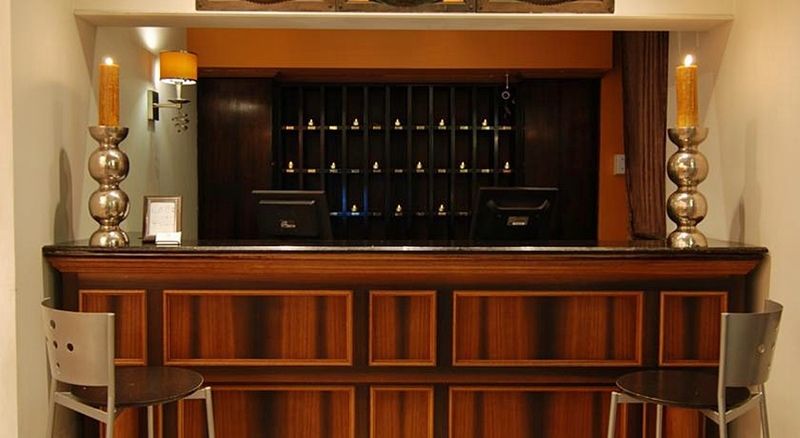 Casa Grande Suites By Yourent ไมอามีบีช ภายนอก รูปภาพ
